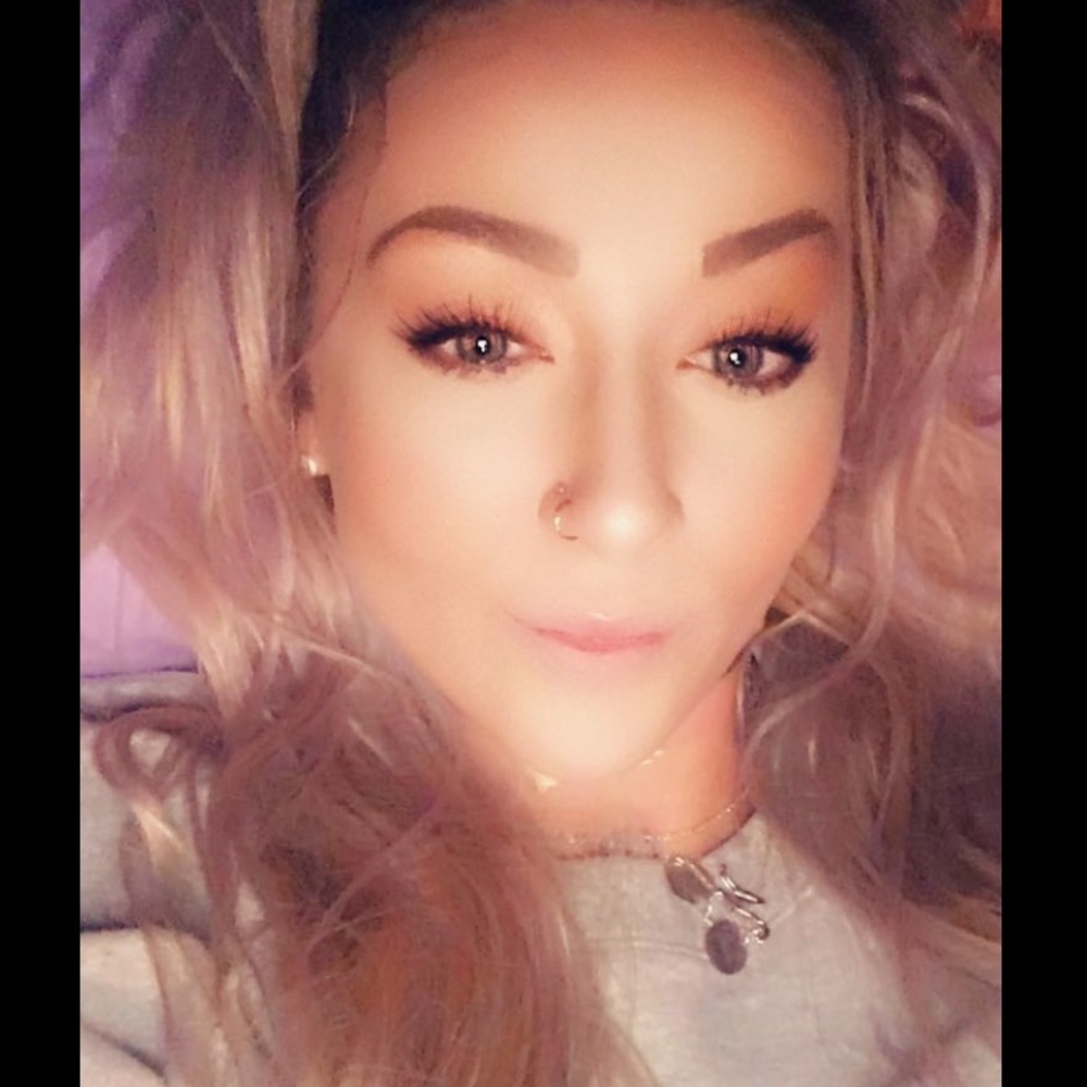 Meet your Posher, Nichole